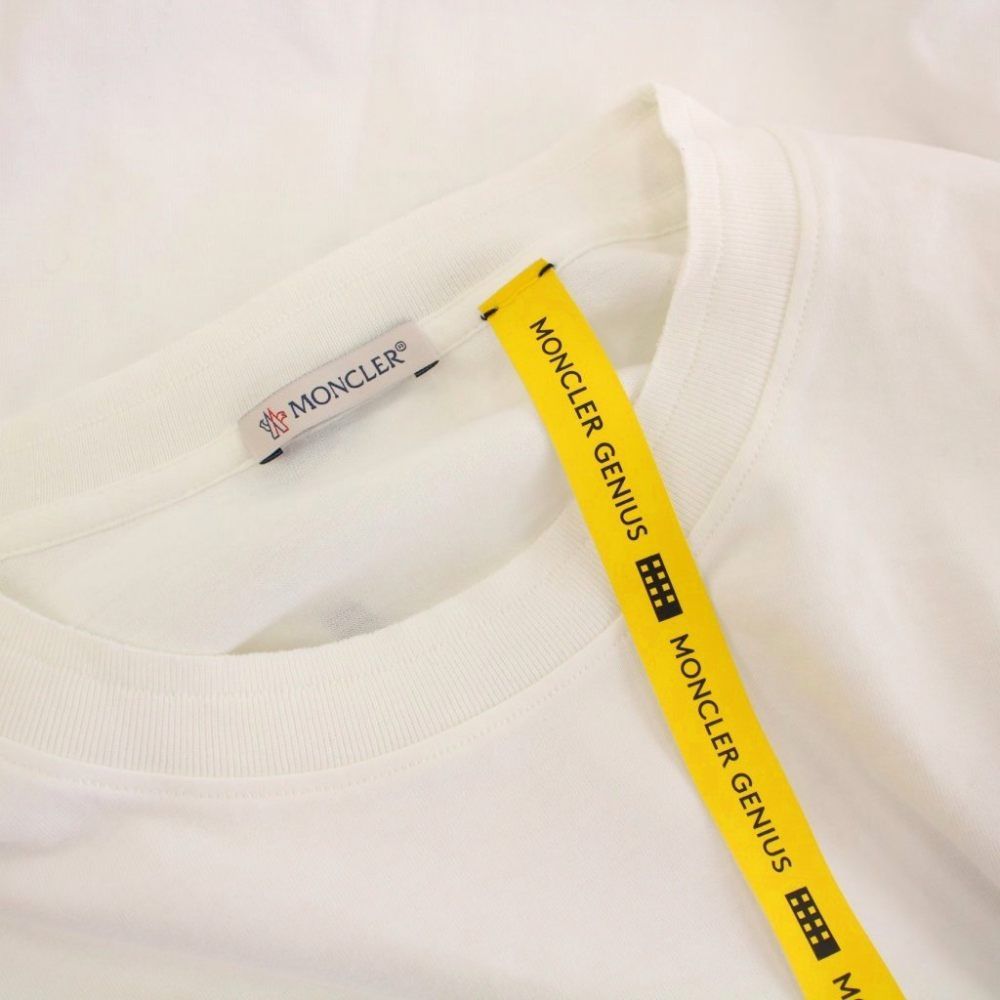 Moncler T-Shirt Short Sleeve M White Graphic Print YM — view 6