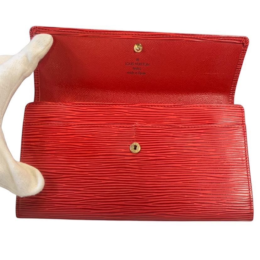 Louis Vuitton Epi Pochette Porte-Monnaie Cles Wallet — view 7