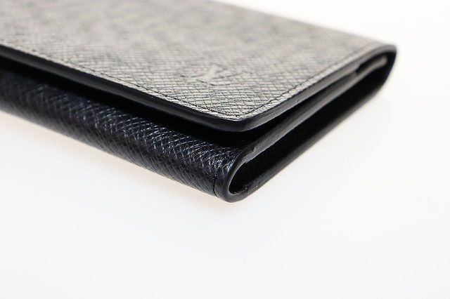 Louis Vuitton Card Case Envelope Carte de Visite NM Taiga Leather Business — view 4