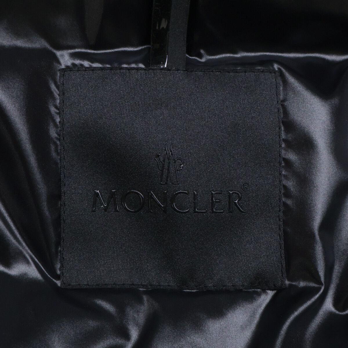 Moncler Herbe Nylon Hooded Short Down Jacket — view 5