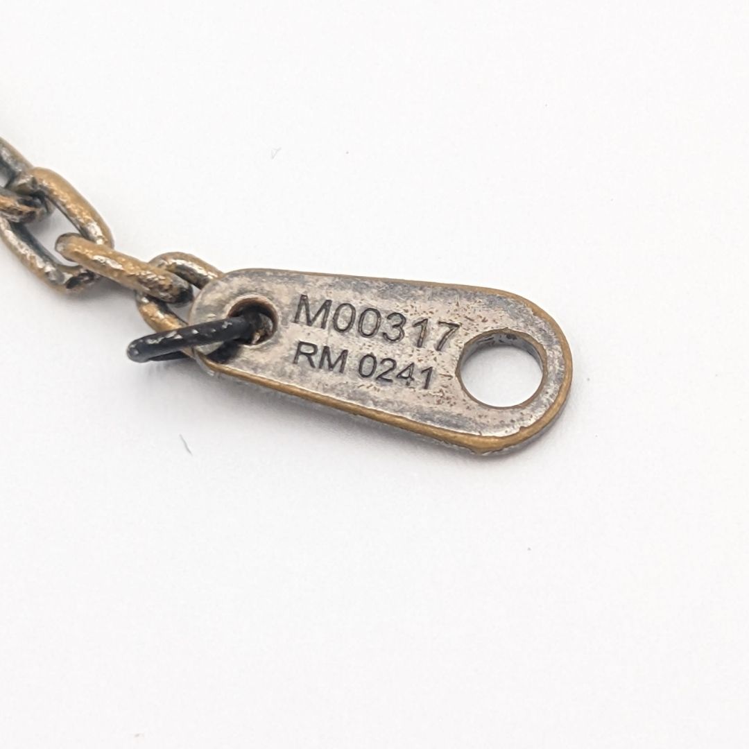 Louis Vuitton Collier LV Initial LV Logo Necklace — view 6