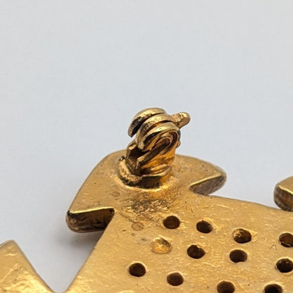 Chanel Brooch CC Logo Gold Cross Vintage — view 5