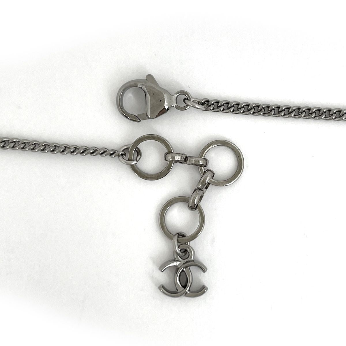 Chanel CC Logo Rhinestone Necklace Star Shooting Silver Plated Black — view 3