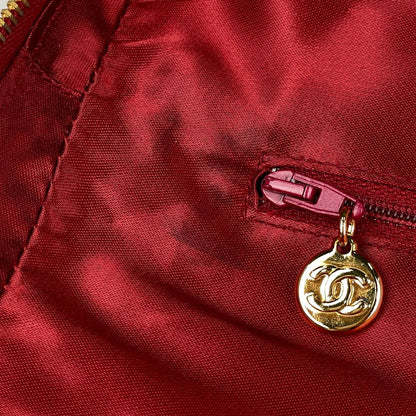 Chanel CC Logo Chain Shoulder Bag Caviar Leather — view 8