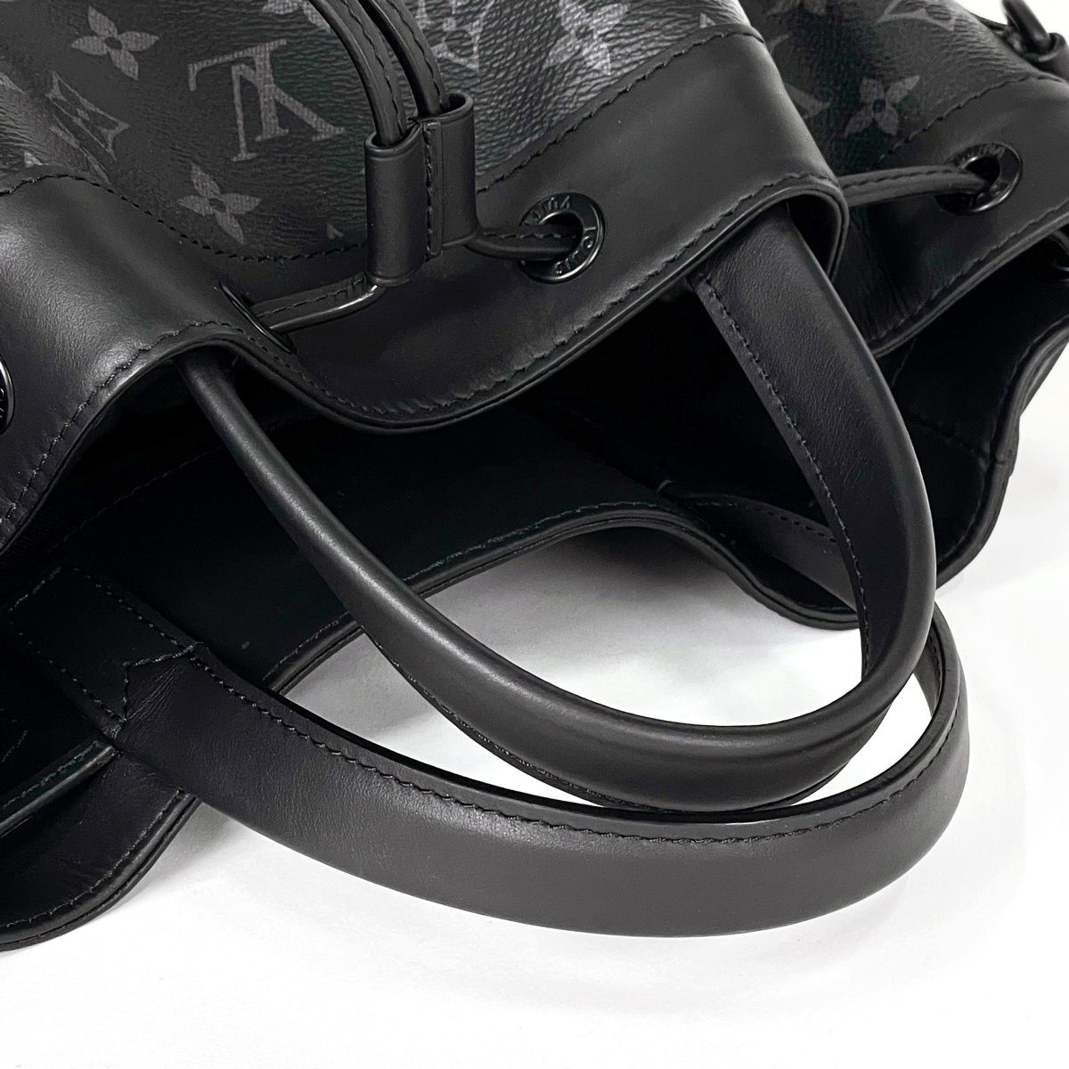 Louis Vuitton Maxi Noe Sling 2-Way Handbag Monogram Eclipse Noir — view 5