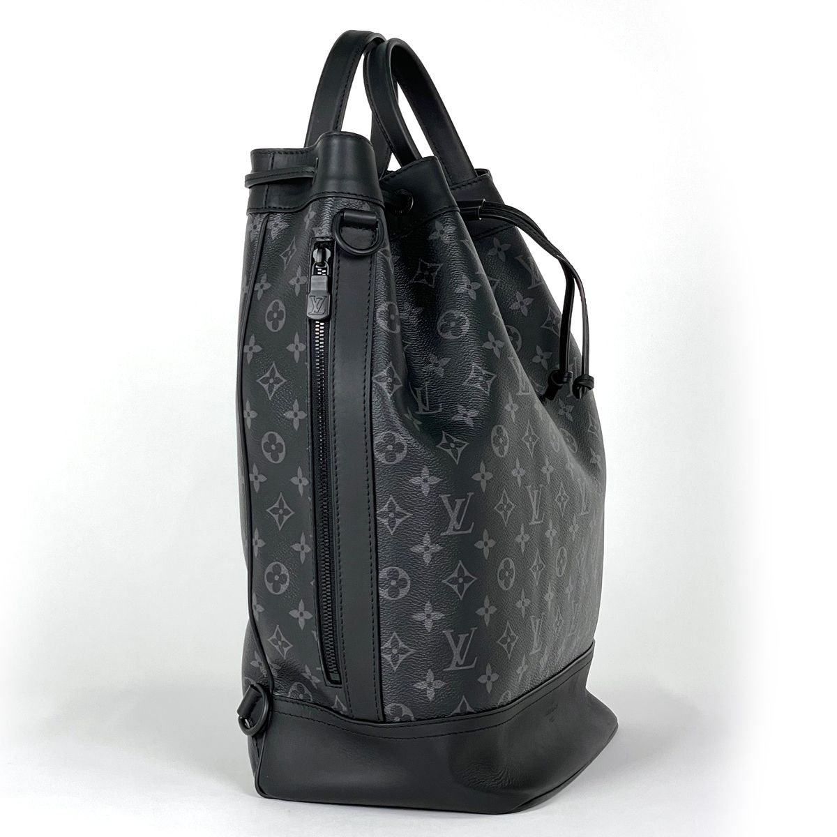Louis Vuitton Maxi Noe Sling 2-Way Handbag Monogram Eclipse Noir — view 4