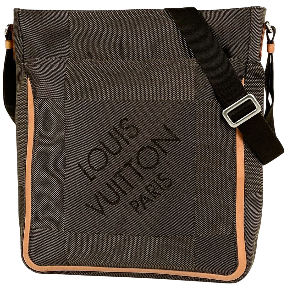 Louis Vuitton Companion Shoulder Bag Damier Geant Tail