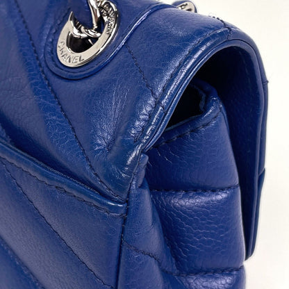Chanel Stitch Chain Shoulder Bag CC Logo Chez Blanc Caviar Leather Blue — view 5