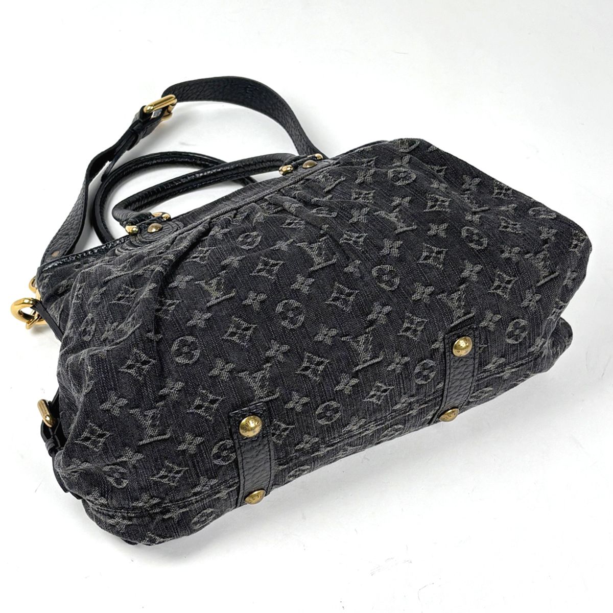 Louis Vuitton Neo Cabby 2-Way Shoulder Back Handbag Monogram Denim Noir — view 2