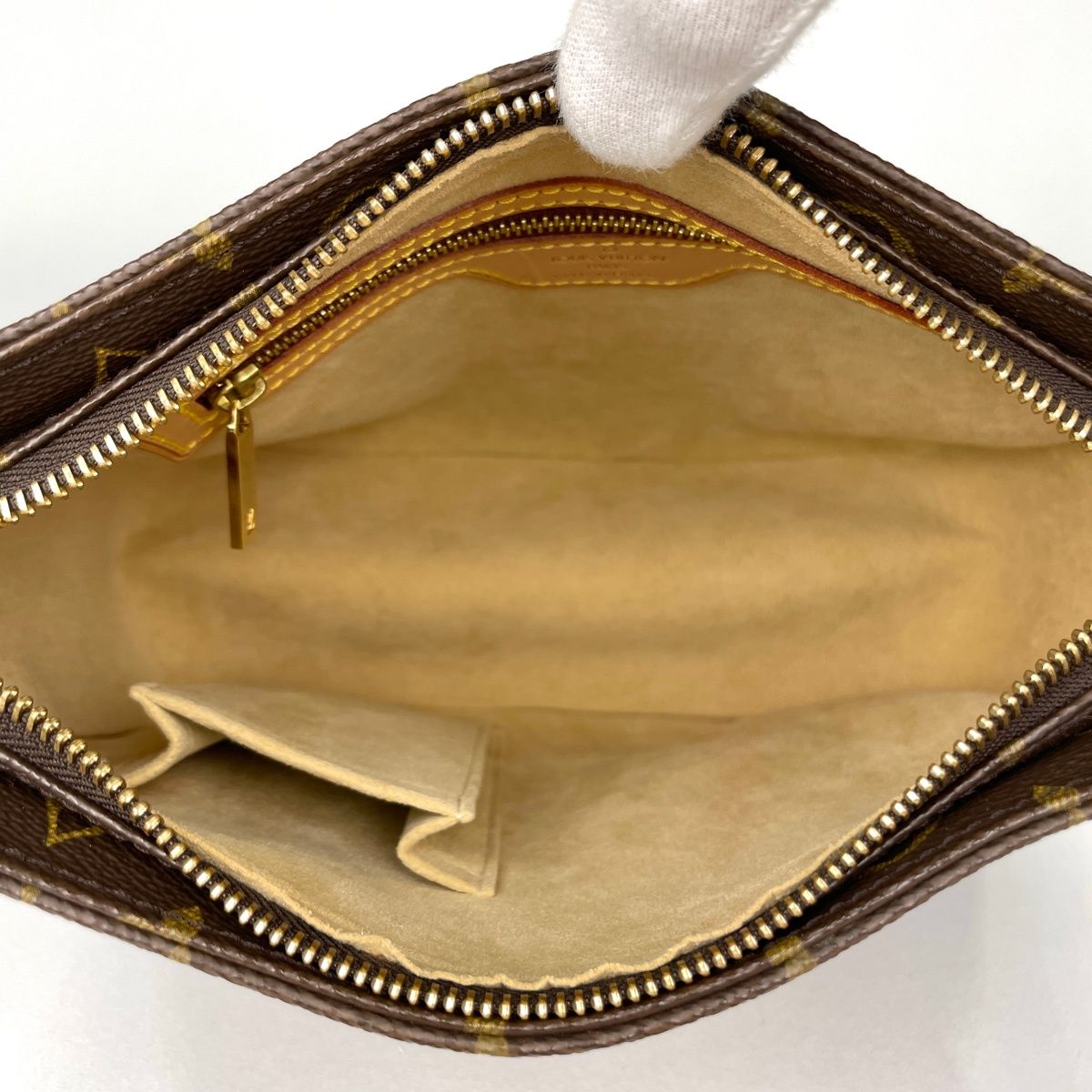Louis Vuitton Looping Shoulder Bag Monogram Brown — view 8
