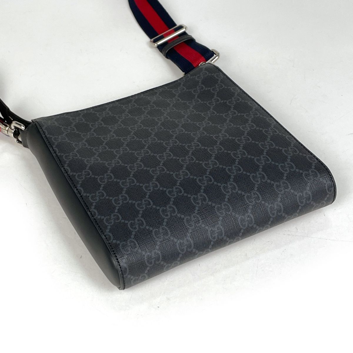 Gucci Small Messenger Bag Sherry Line Web GG Supreme Black — view 2