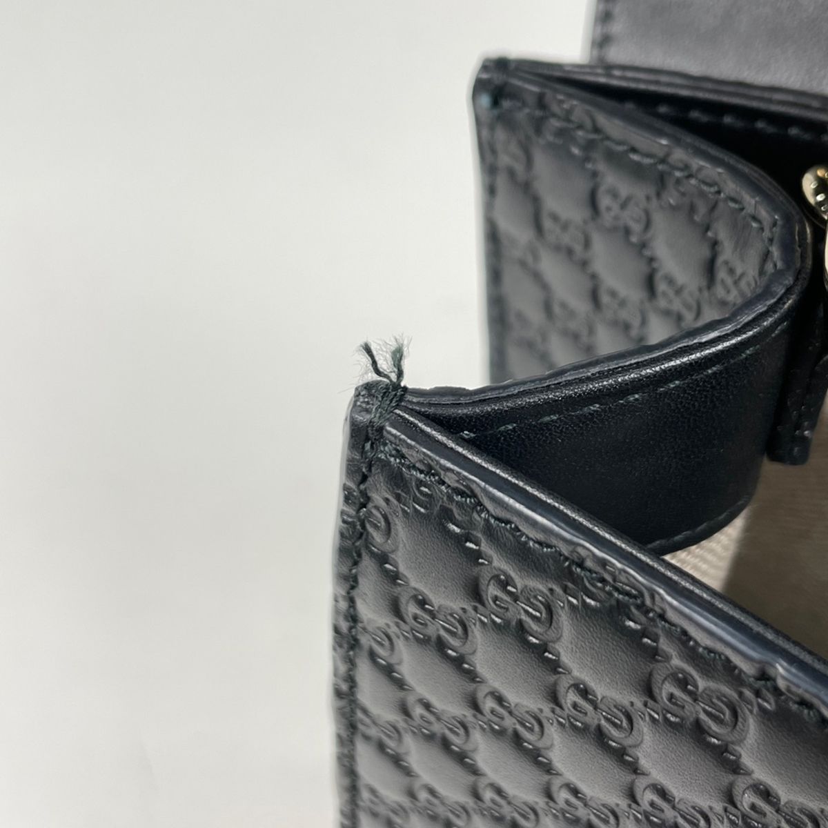 Gucci Emily Chain Shoulder Bag Micro Guccissima Horsebit Marais the Black — view 5