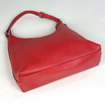 Gucci GG Logo Shoulder Bag Leather — view 2