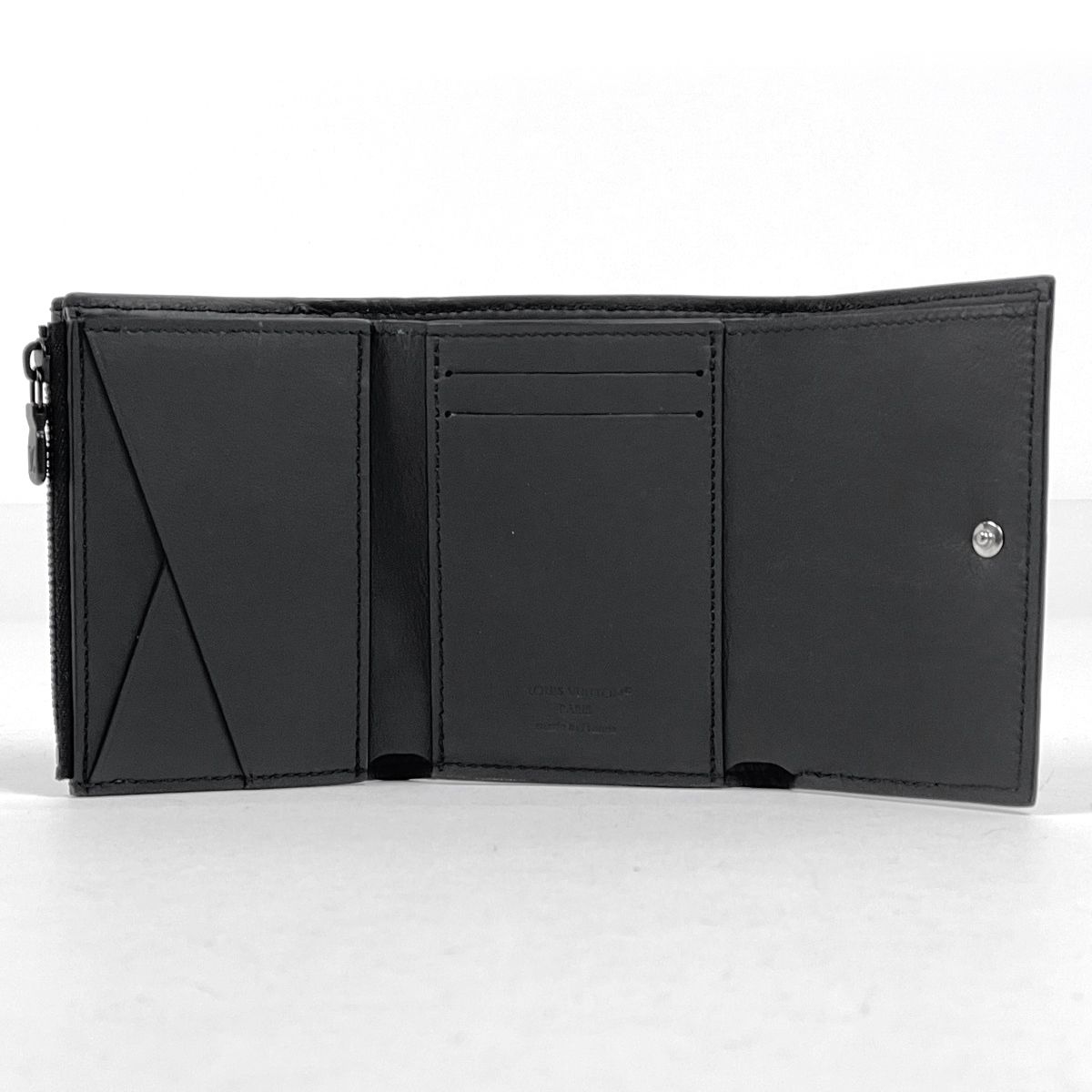 Louis Vuitton Victor Wallet Monogram Shadow Trifold Leather Noir — view 7