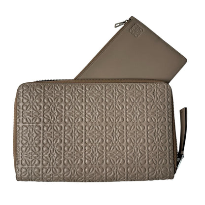 Loewe Repeat Anagram Wallet Multi Case Card — view 4