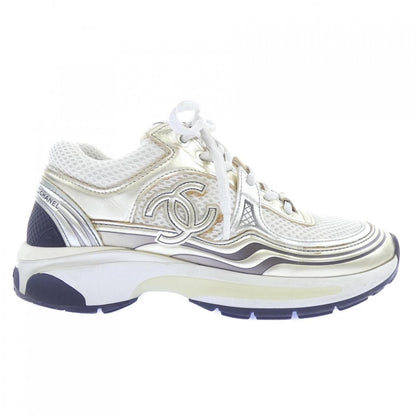 Chanel Sneakers Beige
