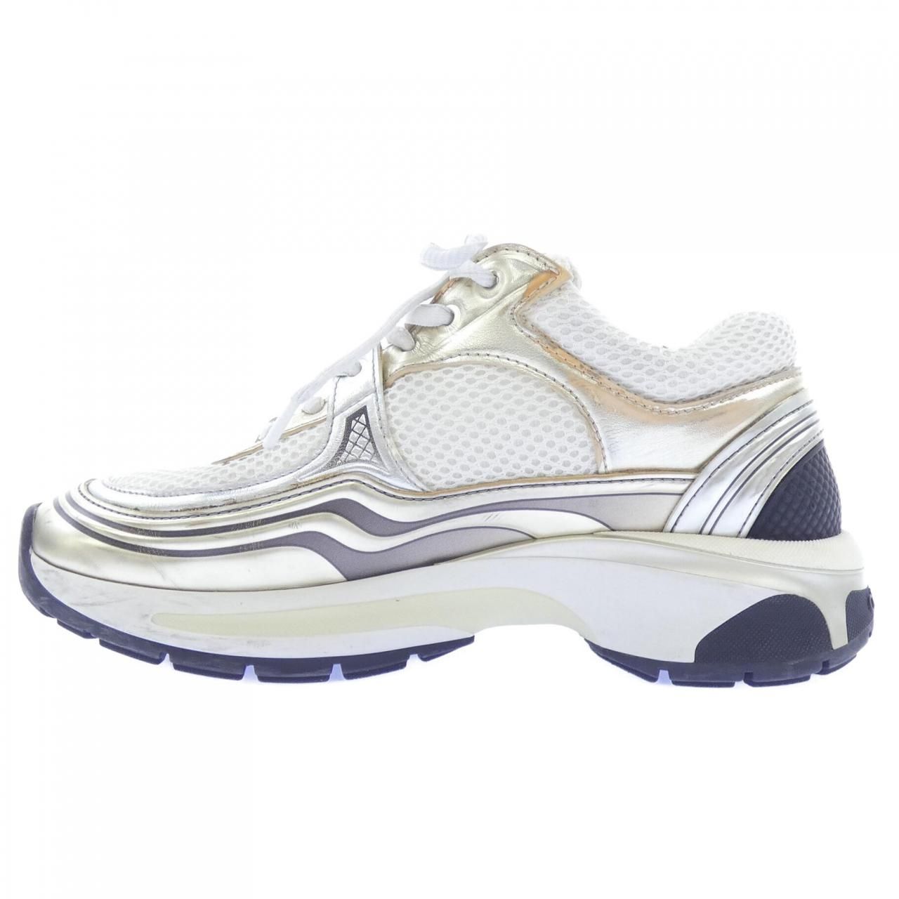 Chanel Sneakers Beige — view 2
