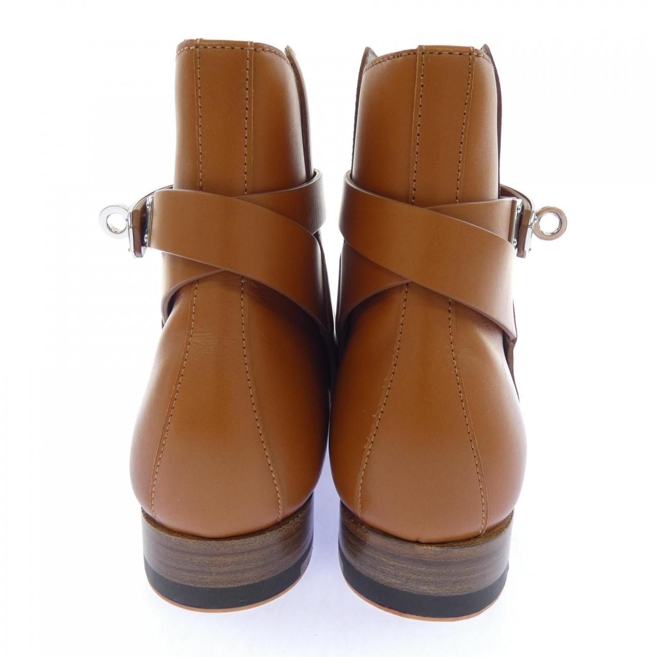 Hermes Neo Kelly Buckle Boots — view 5