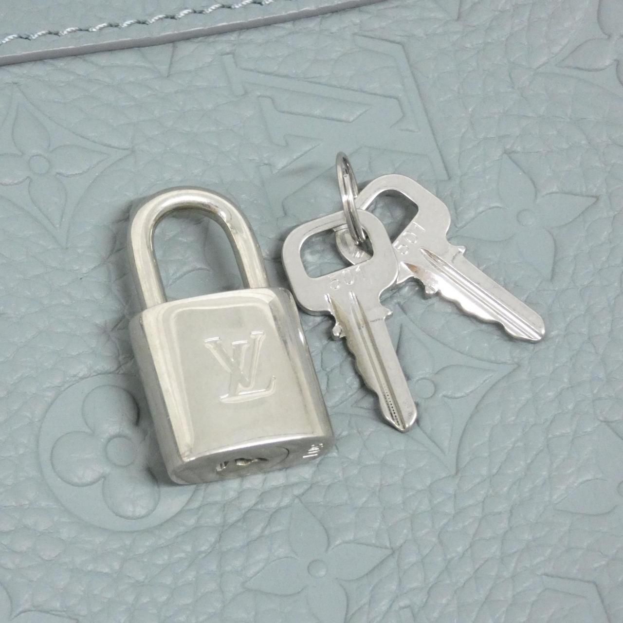 Louis Vuitton Taurillon Monogram Keepall Bandouliere 50 cm Boston — view 5