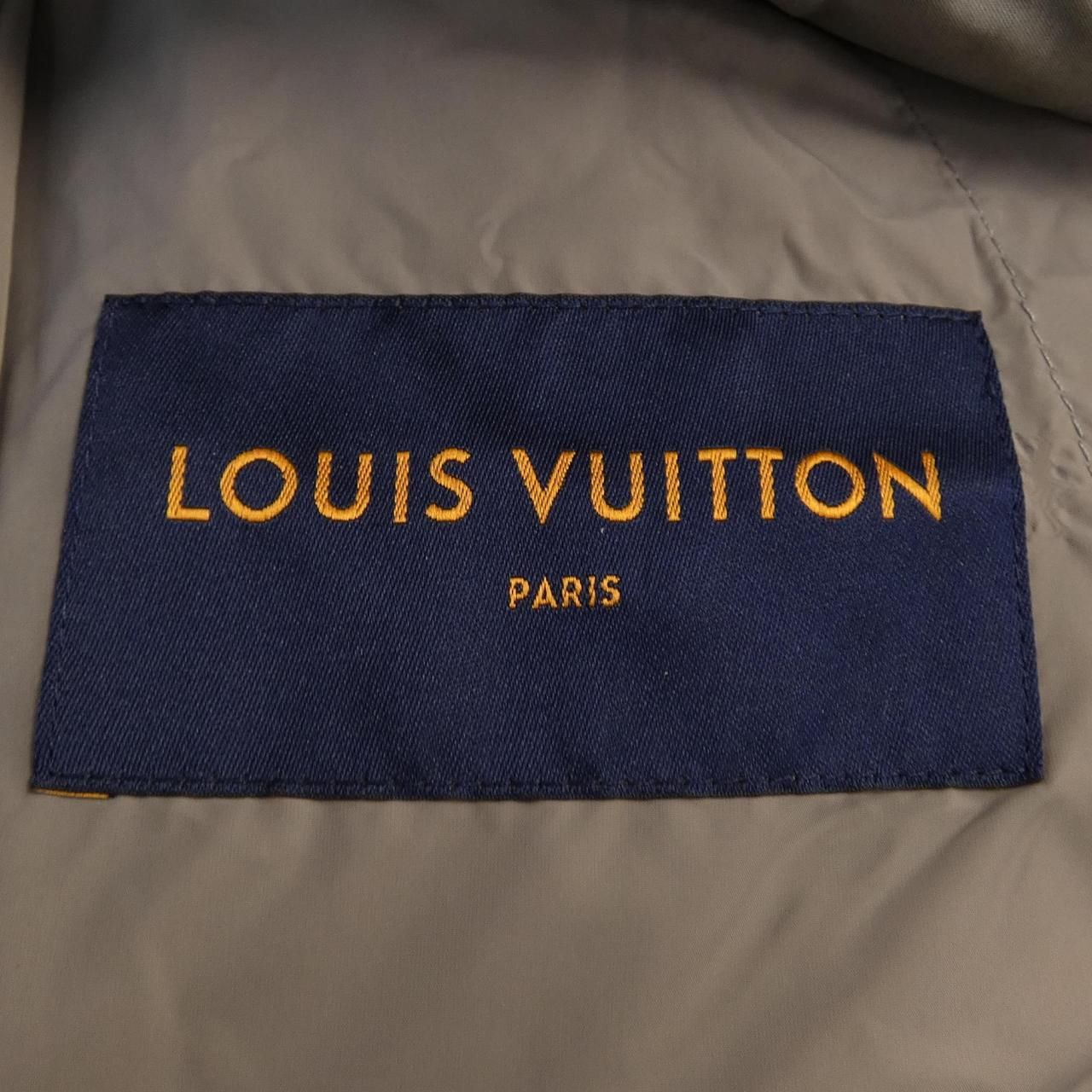 Louis Vuitton Coat Gray — view 4