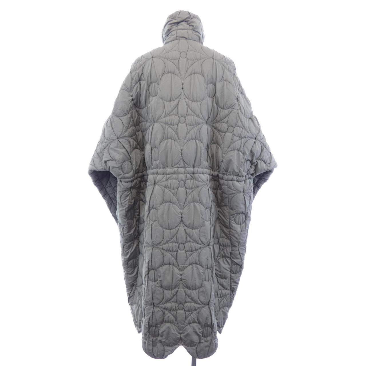Louis Vuitton Coat Gray — view 2