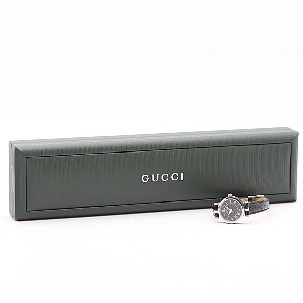 Gucci Quartz Black Dial Watch — view 5
