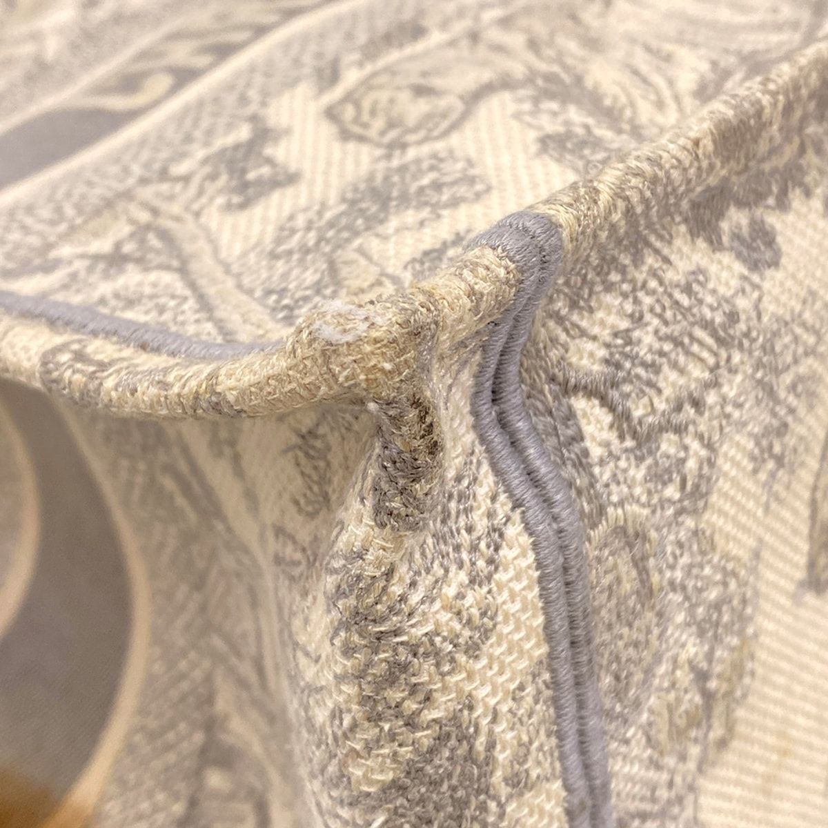 Dior Tote Book Vintage Small Ivory Light Gray Oblique — view 6