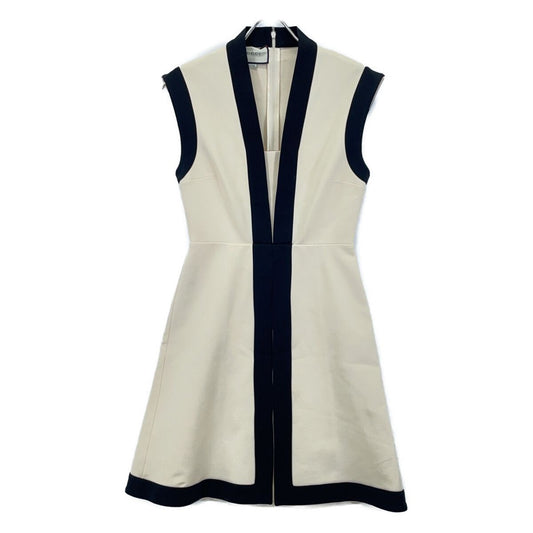 Gucci White GG Belt Jersey Sleeve Dress