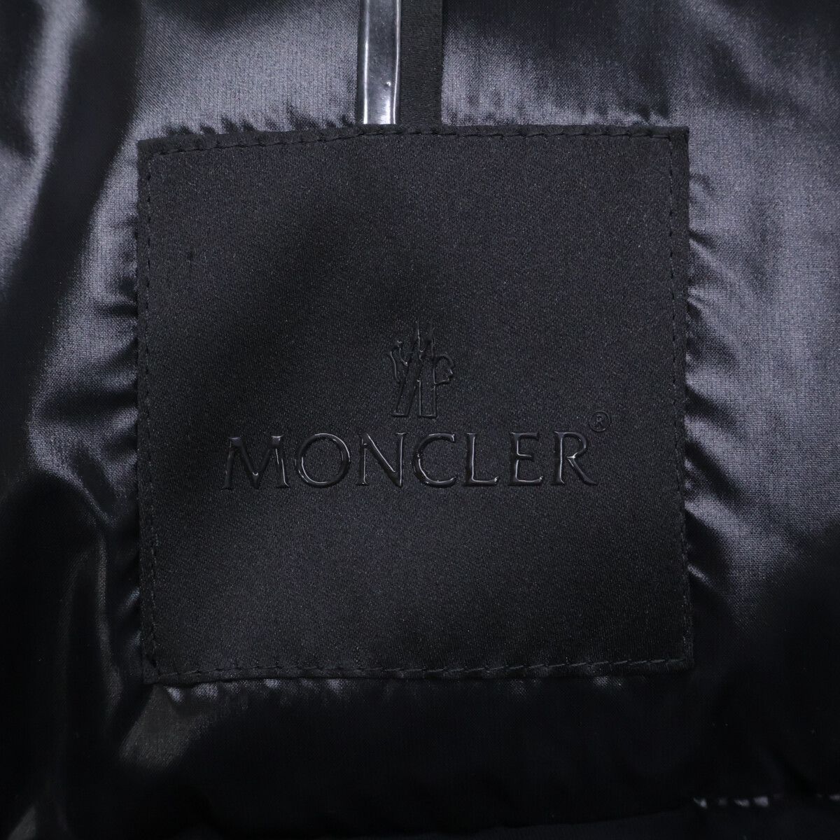 Moncler Madeira Embossed Logo Hoodie Down — view 5