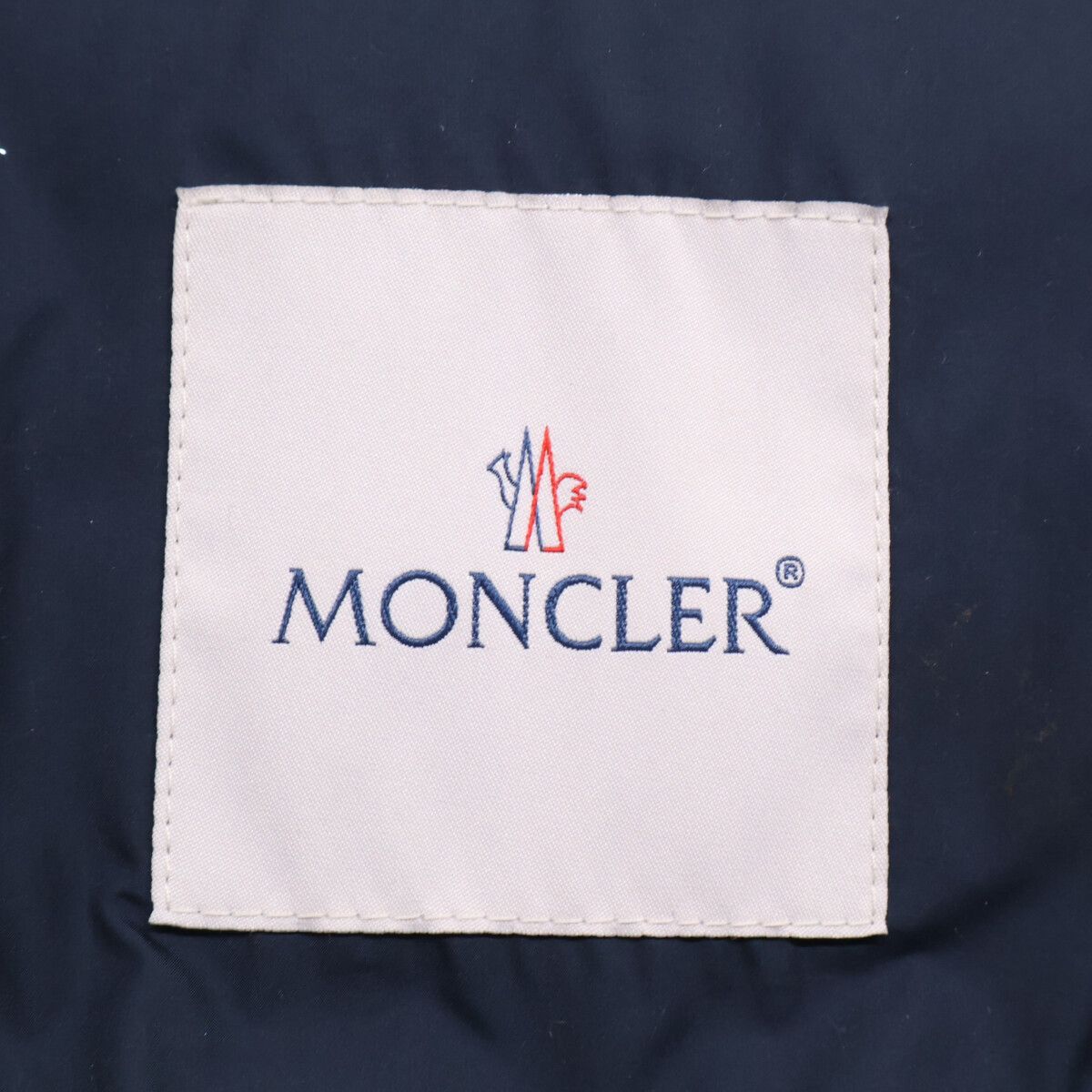 Moncler Avalon Hoodie Down — view 4