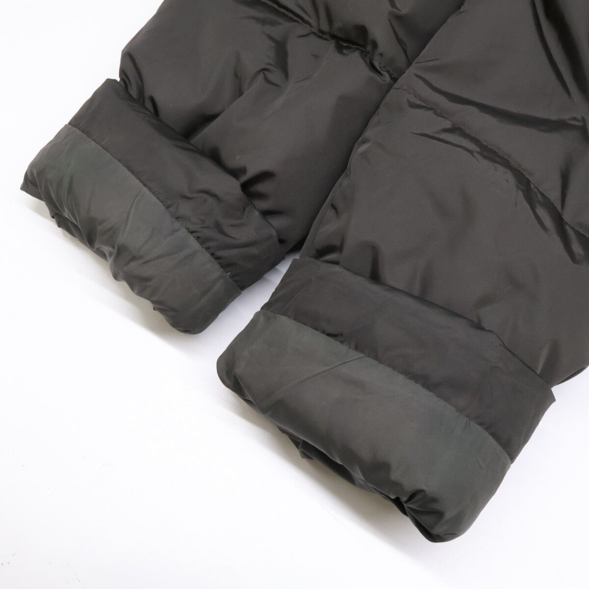Moncler Viburnum Hem Ruffle Down Jacket — view 6