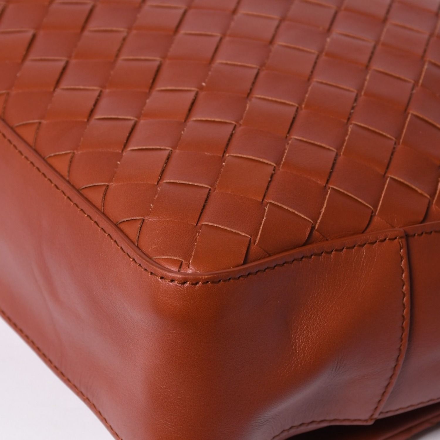 Bottega Veneta Intrecciato Messenger Bag Leather Brown — view 8