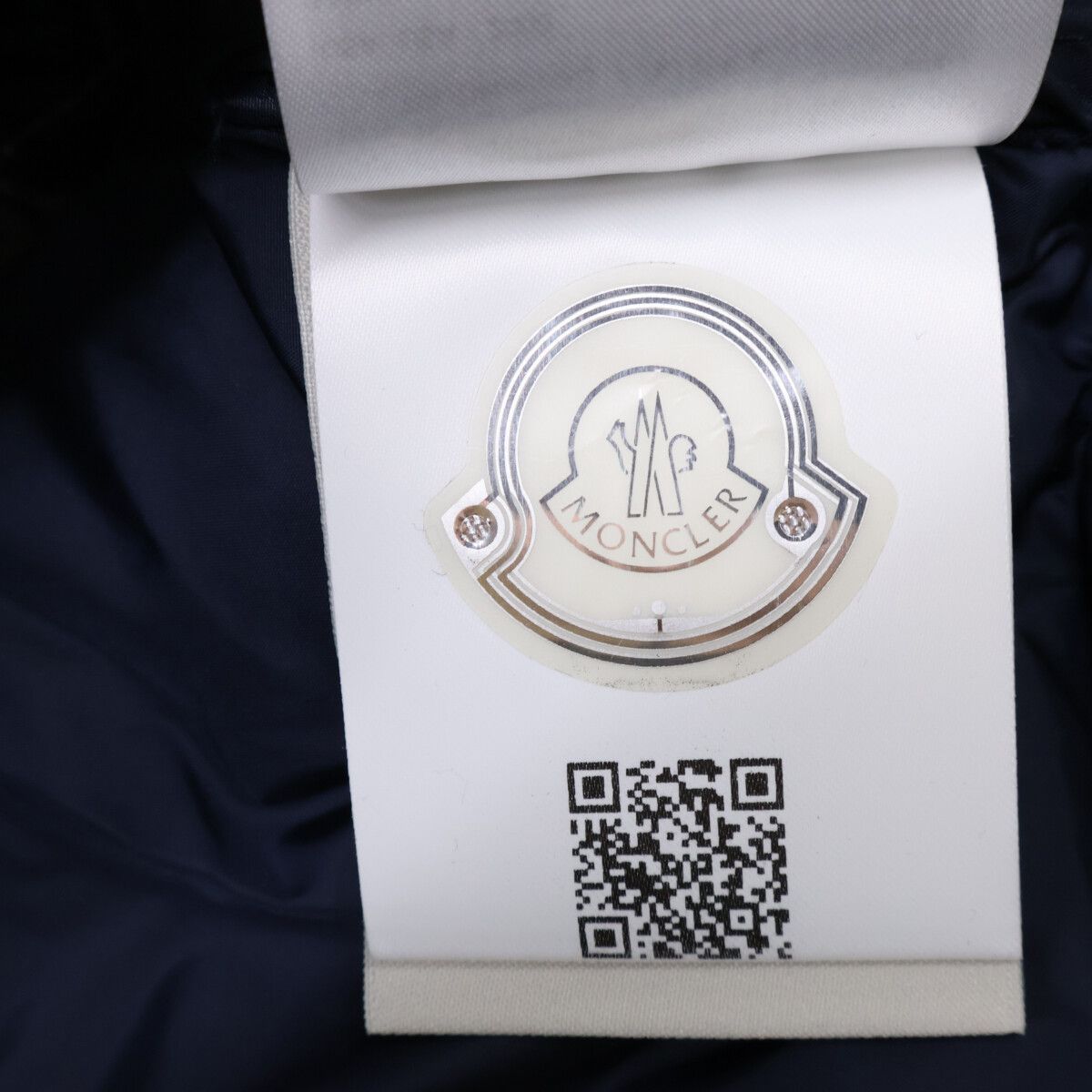 Moncler Arles Hoodie Down — view 8