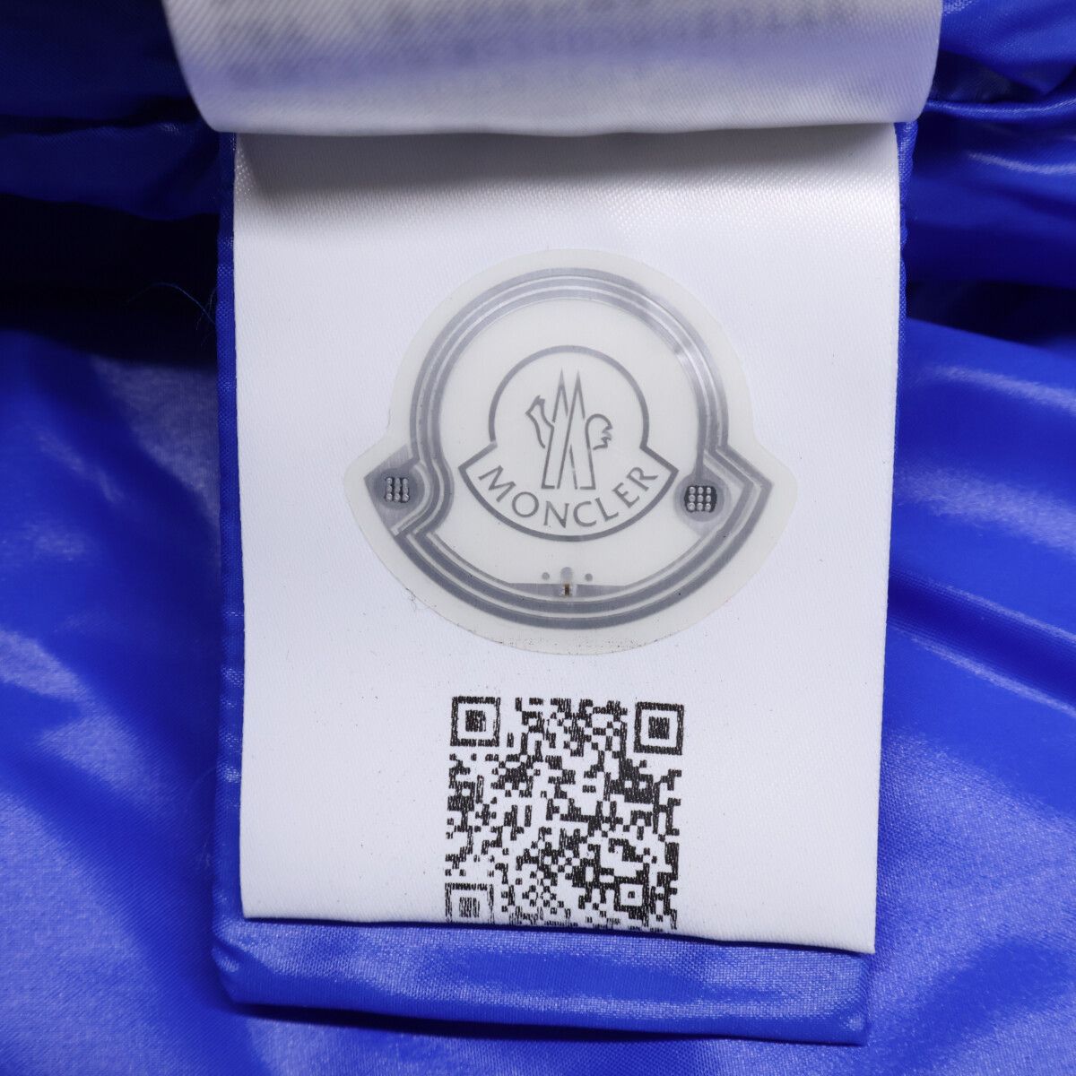 Moncler Gesse Down 152 with Hood Jacket — view 8