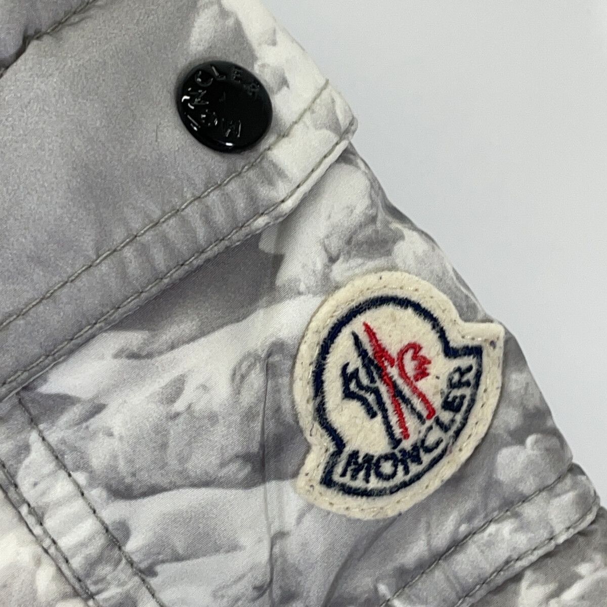 Moncler Bady All Over Pattern Down Jacket — view 9