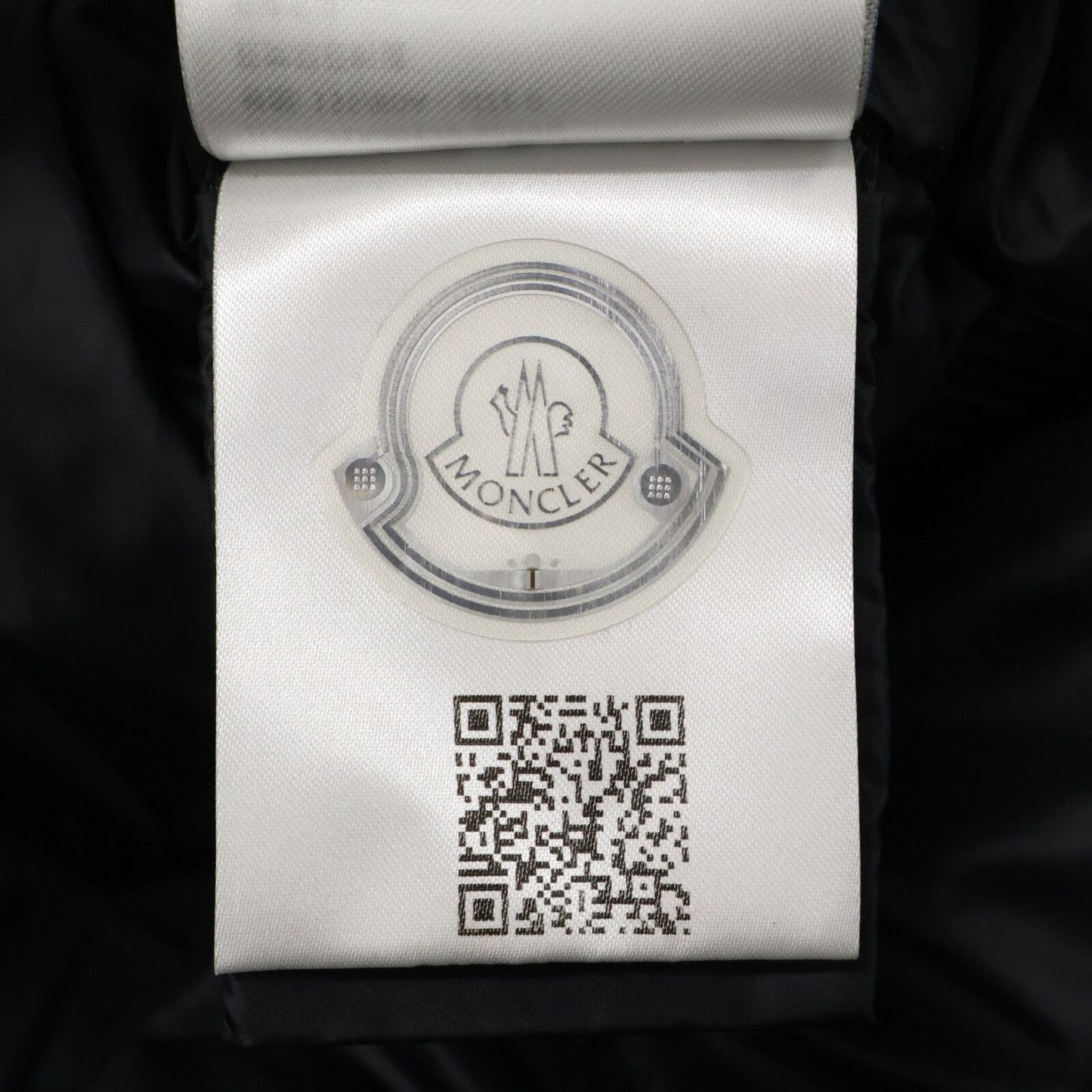 Moncler Boed Short Length Down Jacket — view 9