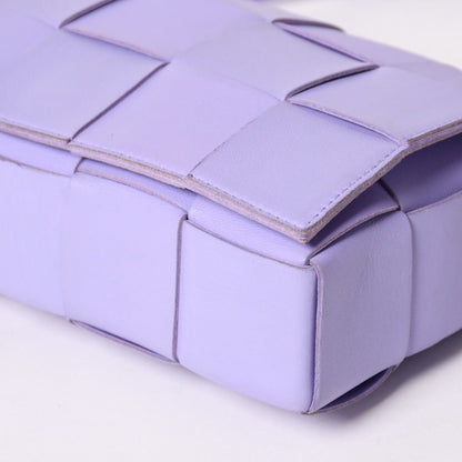 Bottega Veneta Cassette Shoulder Bag Intrecciato Leather Purple — view 7