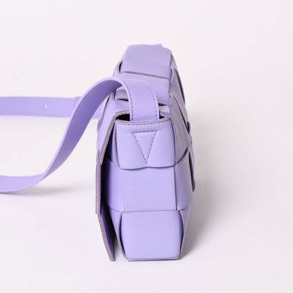 Bottega Veneta Cassette Shoulder Bag Intrecciato Leather Purple — view 4
