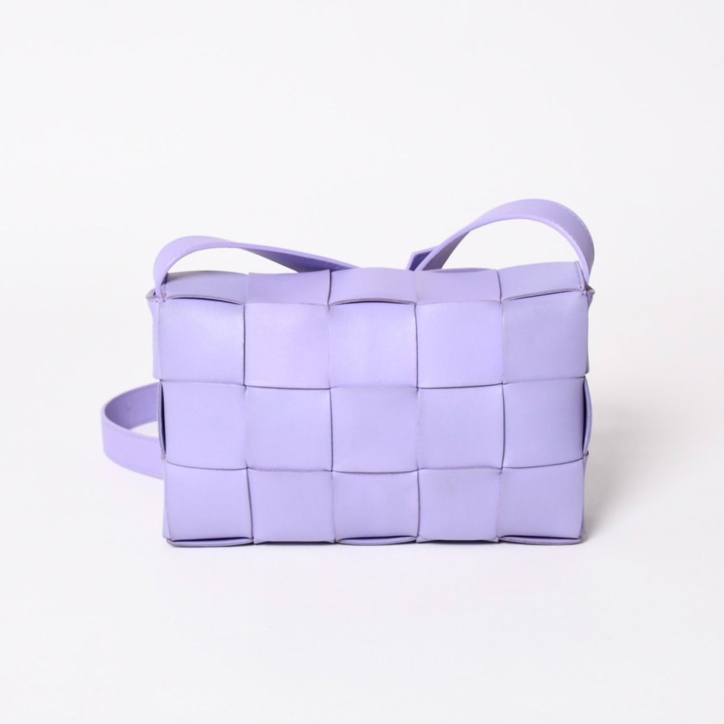 Bottega Veneta Cassette Shoulder Bag Intrecciato Leather Purple — view 2