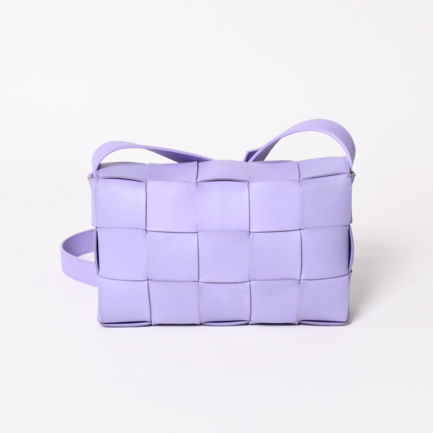 Bottega Veneta Cassette Shoulder Bag Intrecciato Leather Purple — view 2