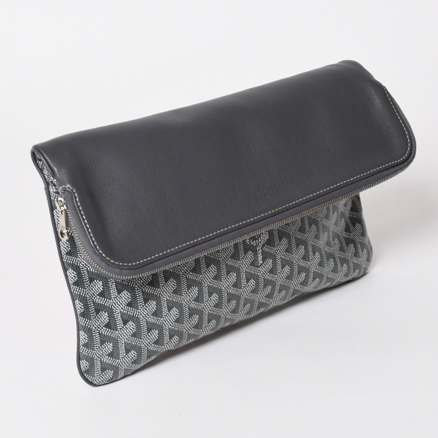 Goyard Folding Clutch Saint Marie MM Herringbone Pattern Gray — view 4