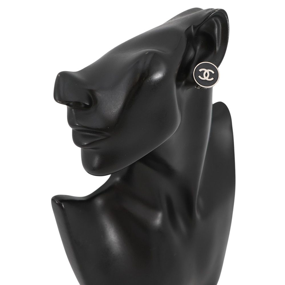 Chanel Earrings CC Logo Metal — view 4