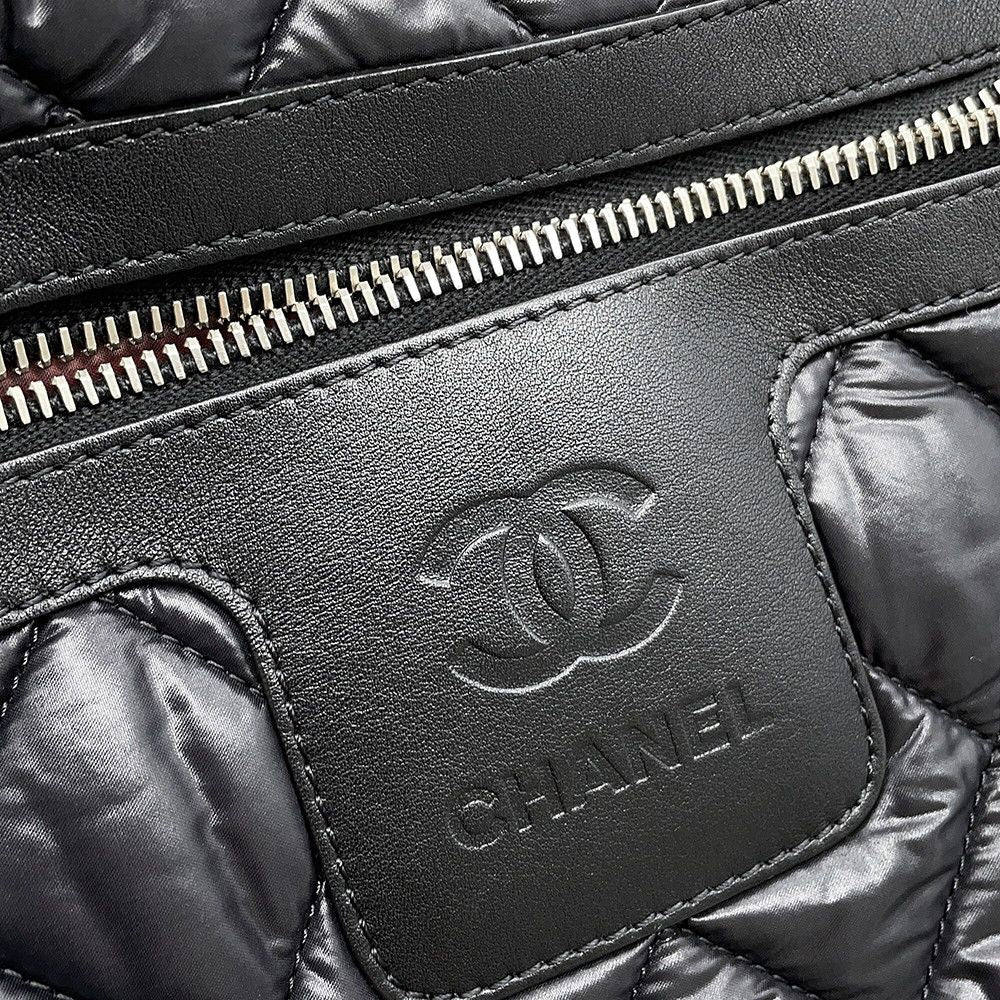 Chanel Tote Quilted CC Logo Cococo Small Nylon Black — view 6