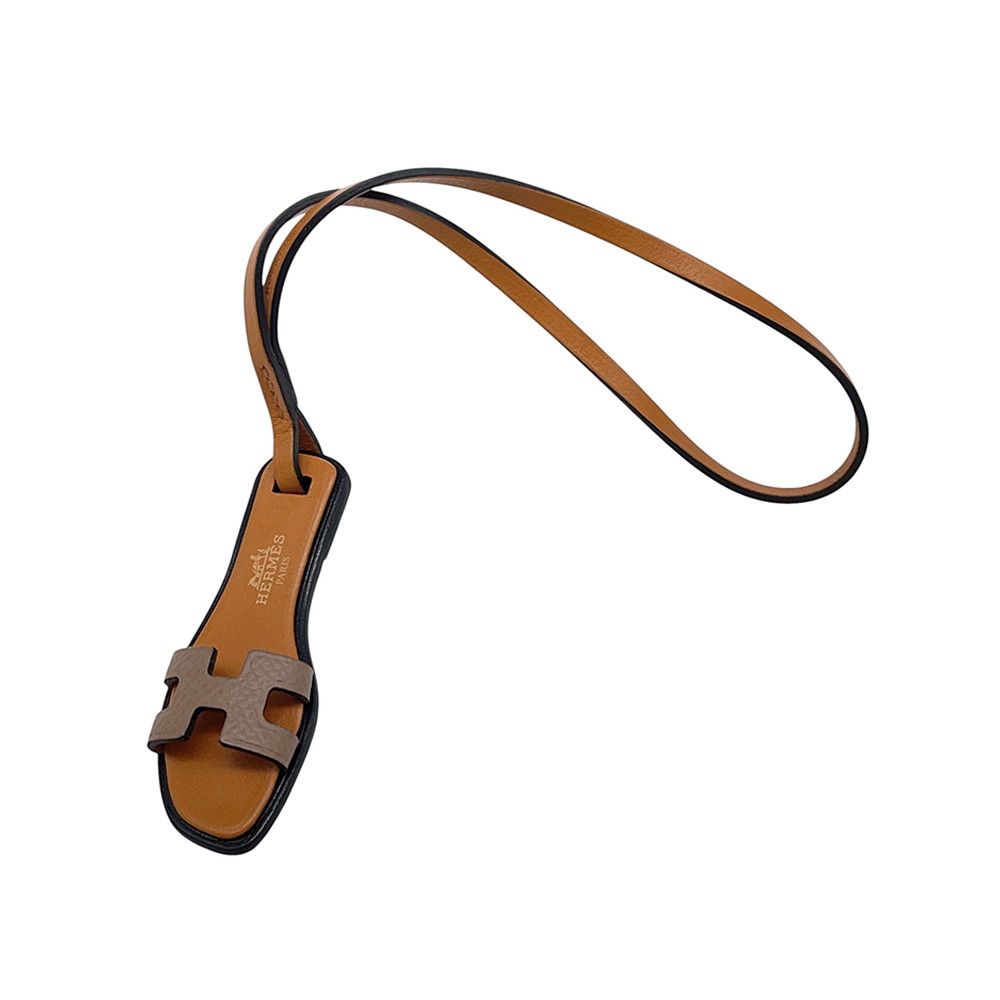 Hermes Bag Charm Oran Nano Etoupe Natural Sable Black Epsom — view 5