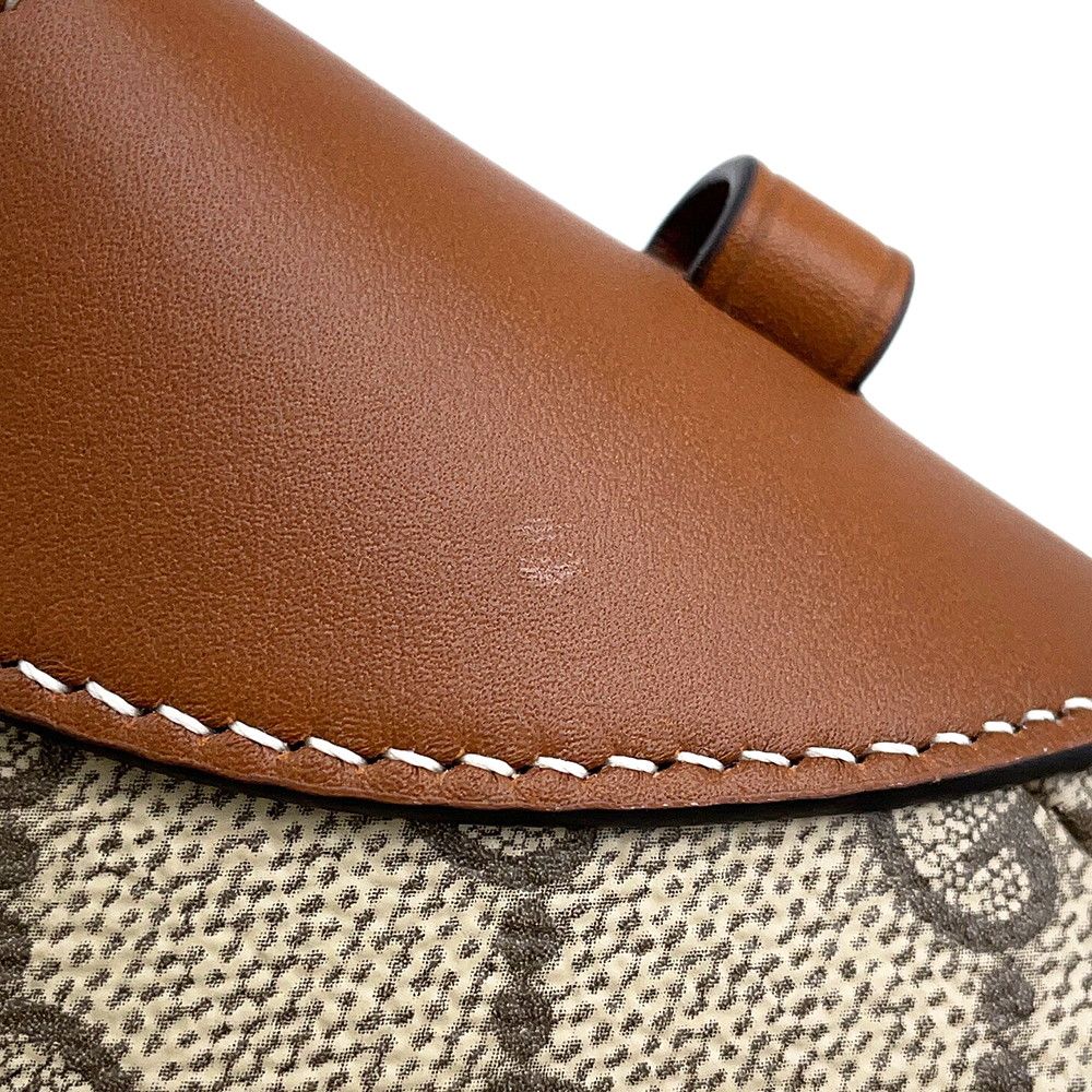 Gucci Shoulder Bag GG Emblem Supreme Leather — view 7