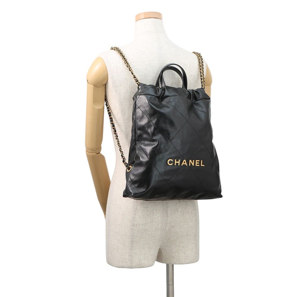 Chanel Backpack 22 Small Shiny Calfskin Black — view 4