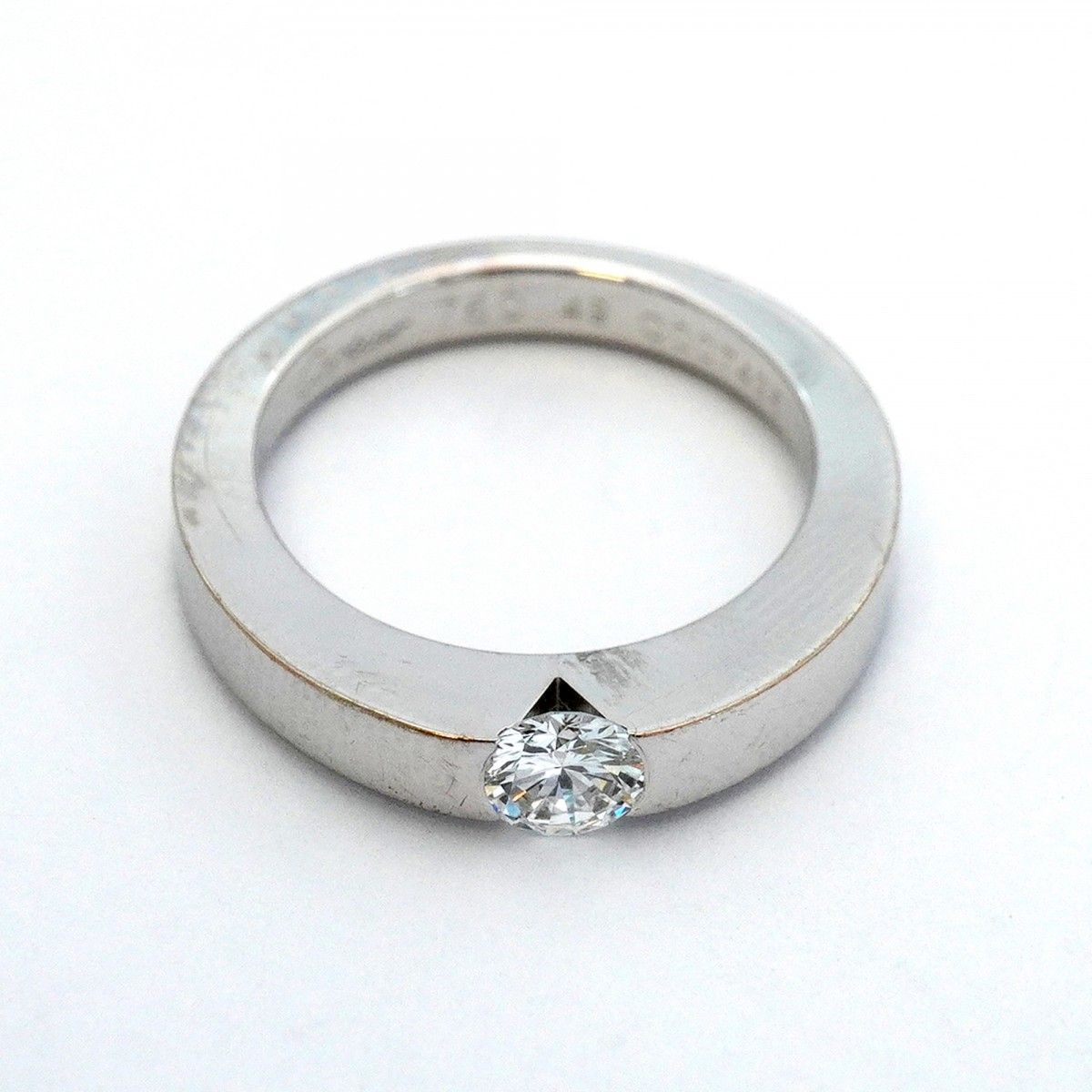Cartier Ring Date with 18k White Gold Diamond — view 3