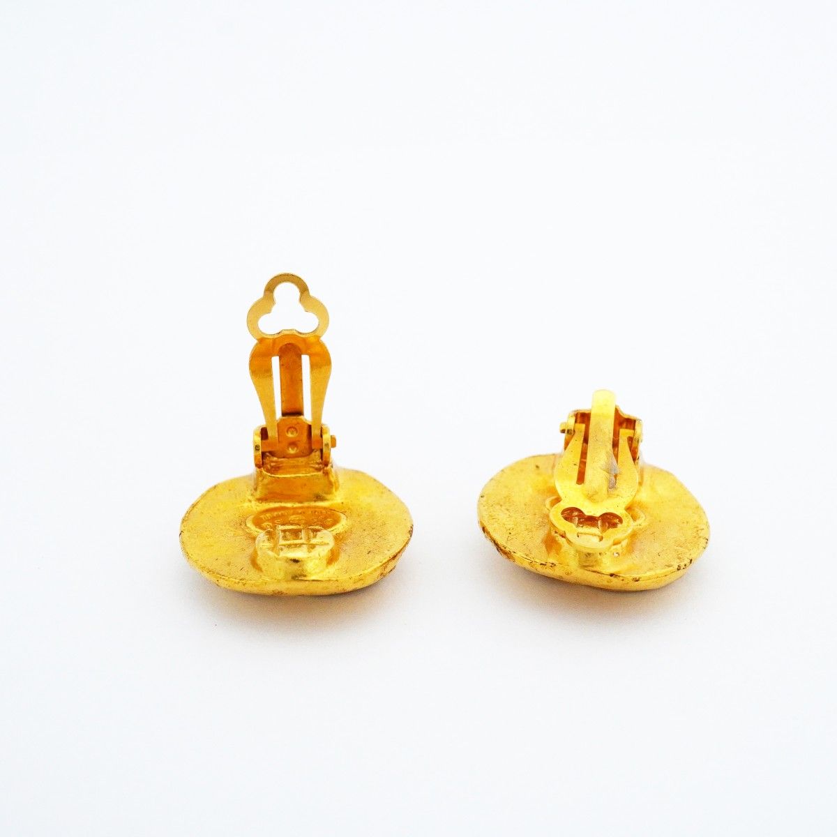 Chanel Earrings Vintage CC Logo Gold Plated — view 3