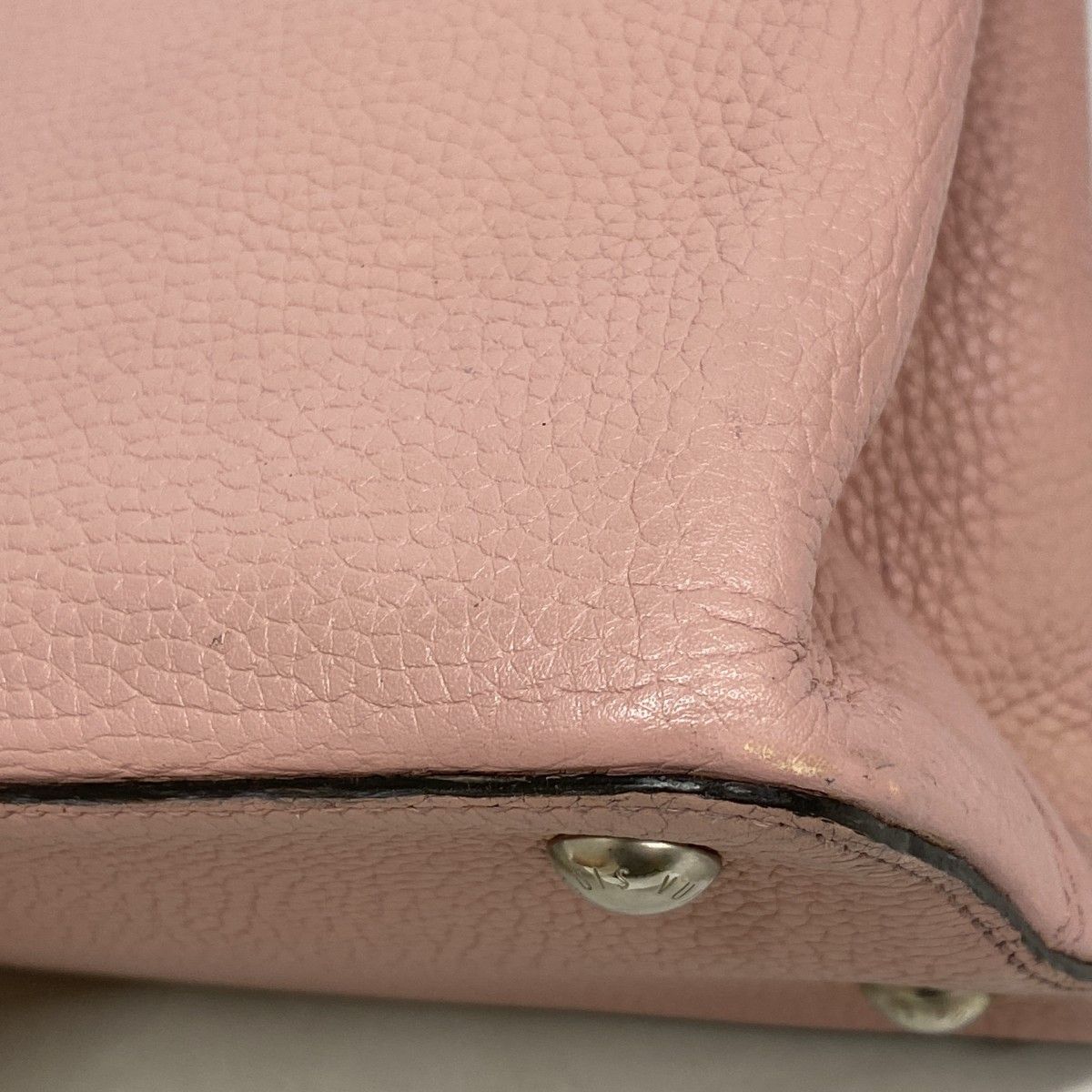 Louis Vuitton Handbag Taurillon Capucines Magnolia — view 6