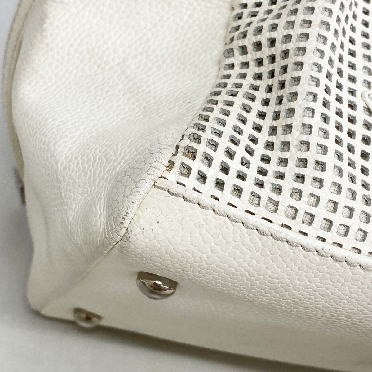 Chanel Handbag Caviar Leather White Silver — view 6